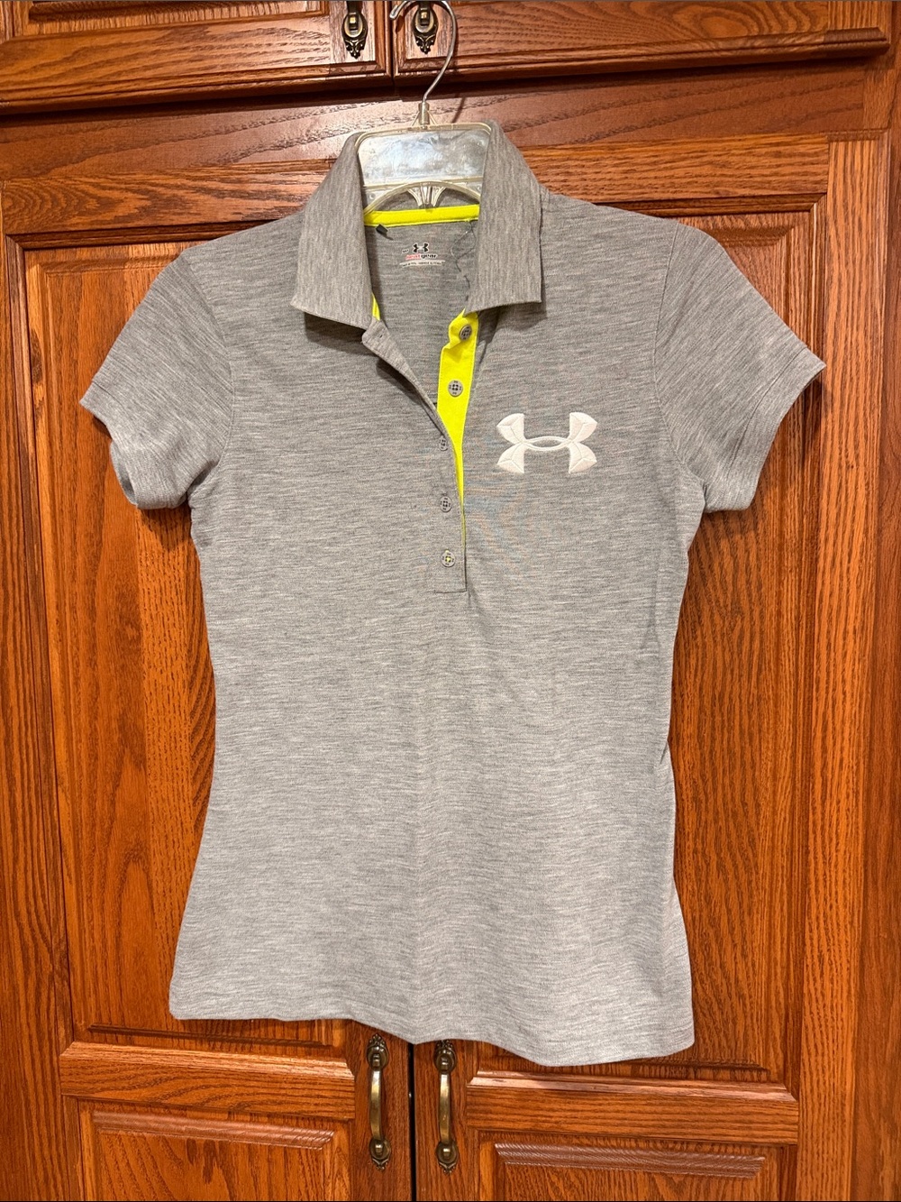 Under Armour Women’s Grey Polo with Neon Yellow Placket - NWOT